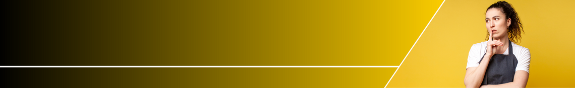 Frau im schwarzen Schurz steht vor gelbem Hintergrund, denkt nach.